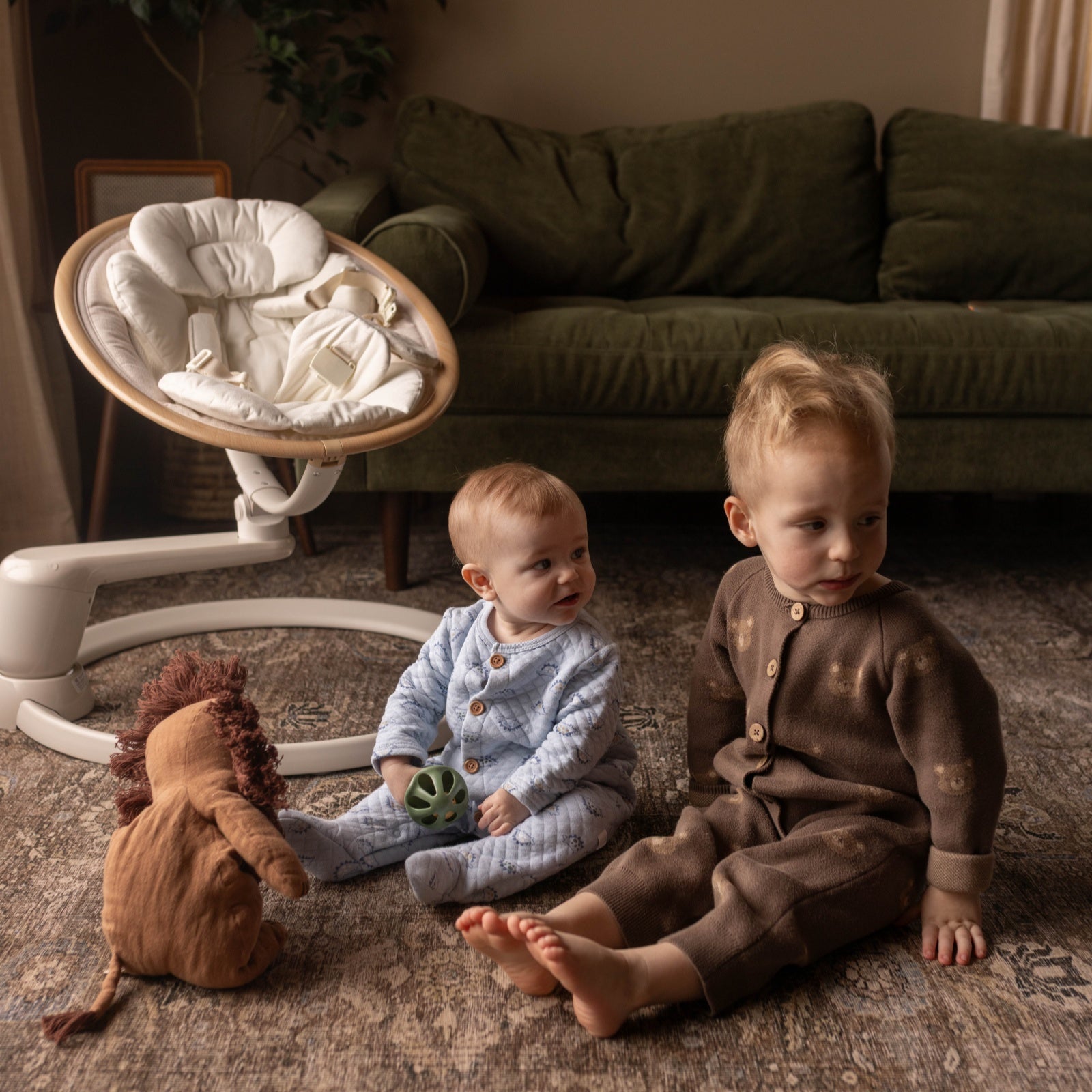 HARPPA Weddell Signature | Eye-Level Electric Baby Swing for