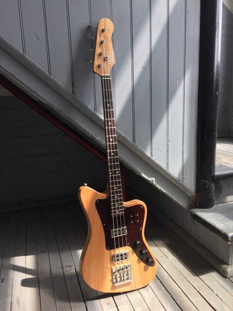 Healer Bass – Healy Guitars