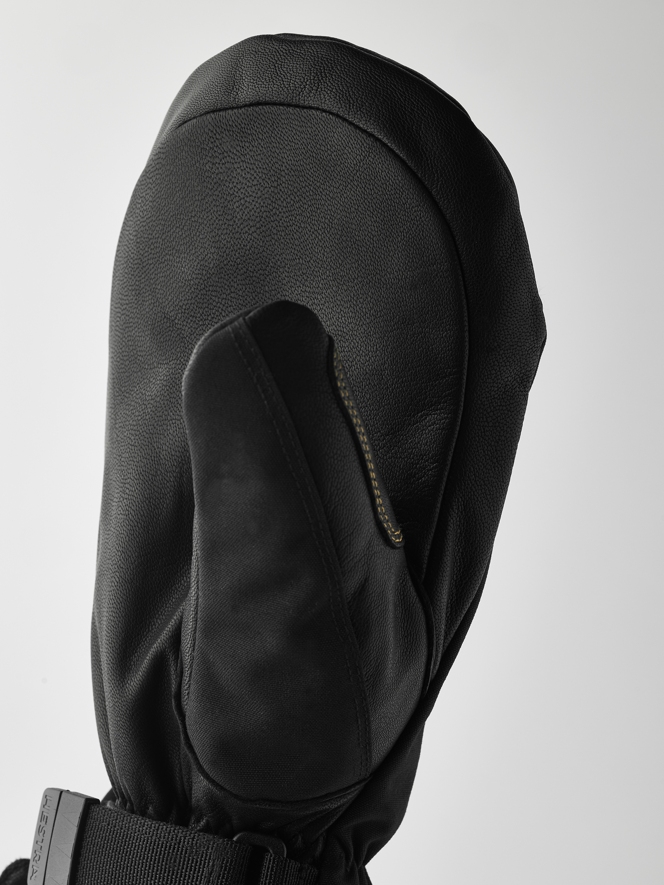 Army Leather Gore-Tex Mitt - Black | Hestra Gloves