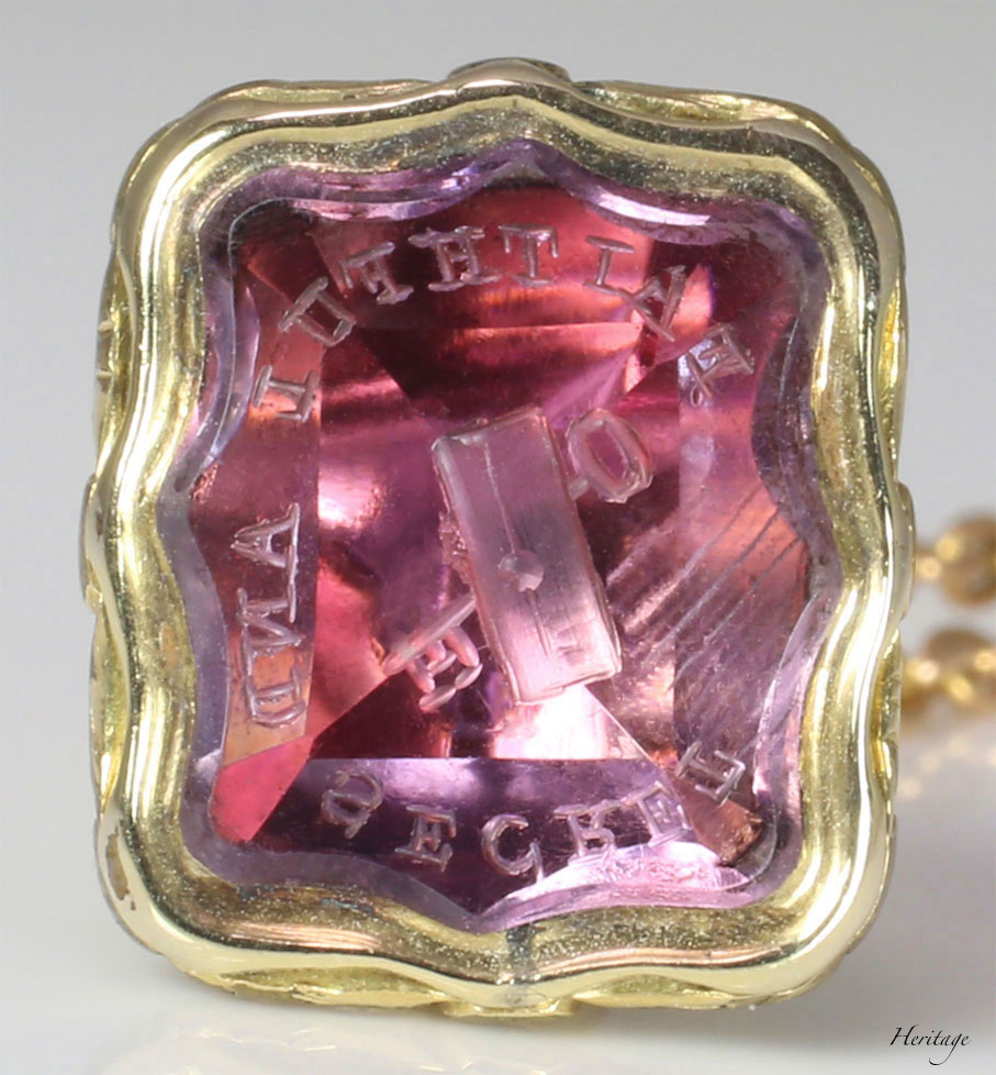 ヴィクトリアンのアメジストの愛のメッセージを伝えるプチ