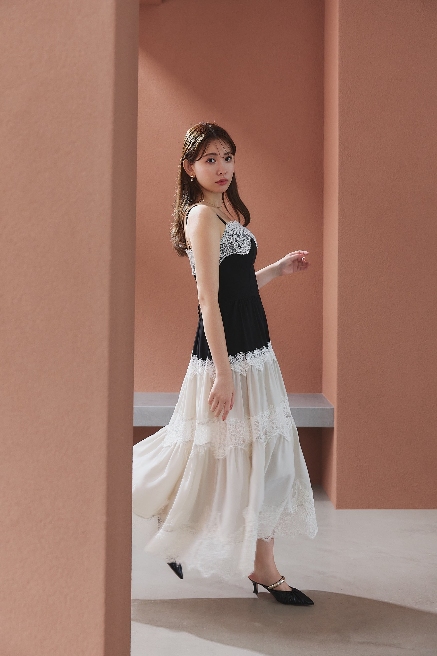スーツ・フォーマル・ドレス Isa Tiered Lace Cami Dress black / S
