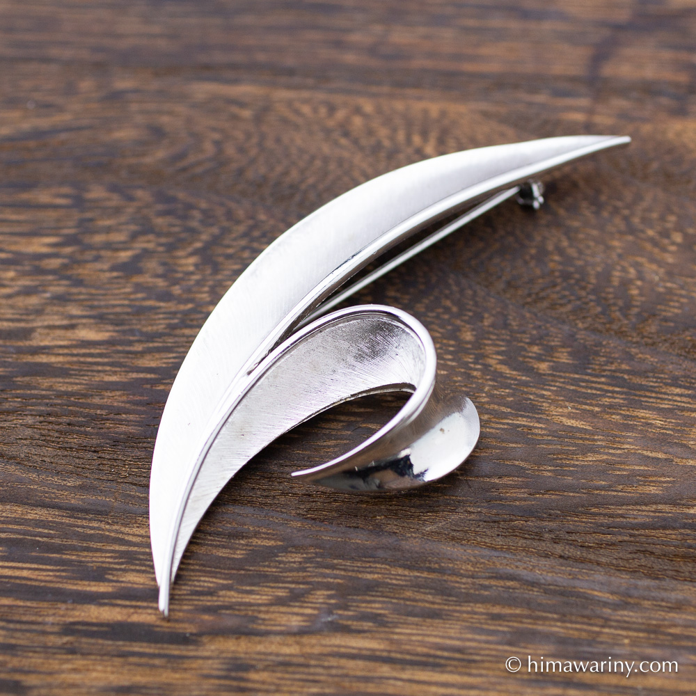 Trifari トリファリ-トリファリウム・リーフ・ヴィンテージ・ブローチ