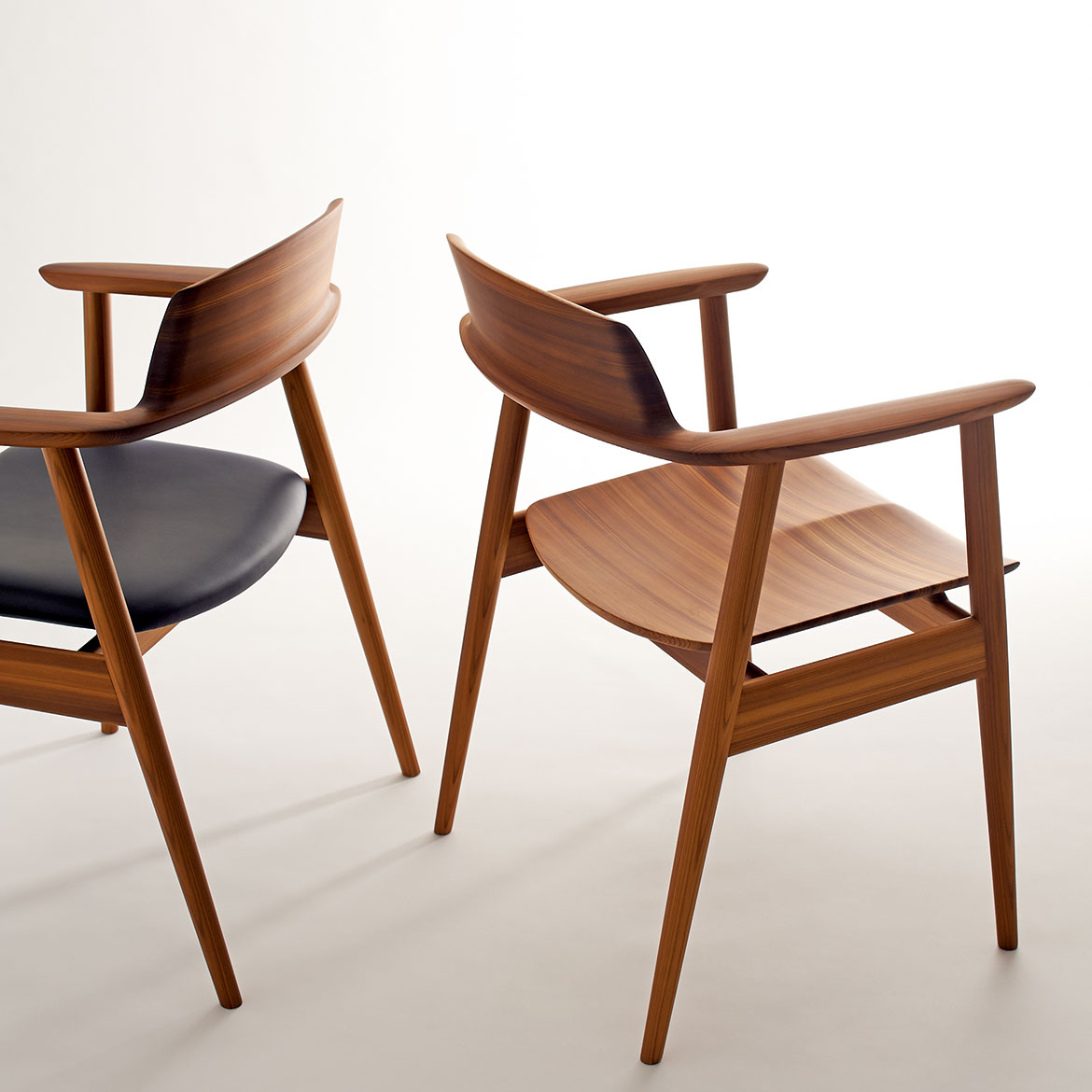 KISARAGI アームチェア（板座） | 飛騨産業株式会社【公式】 | 飛騨の