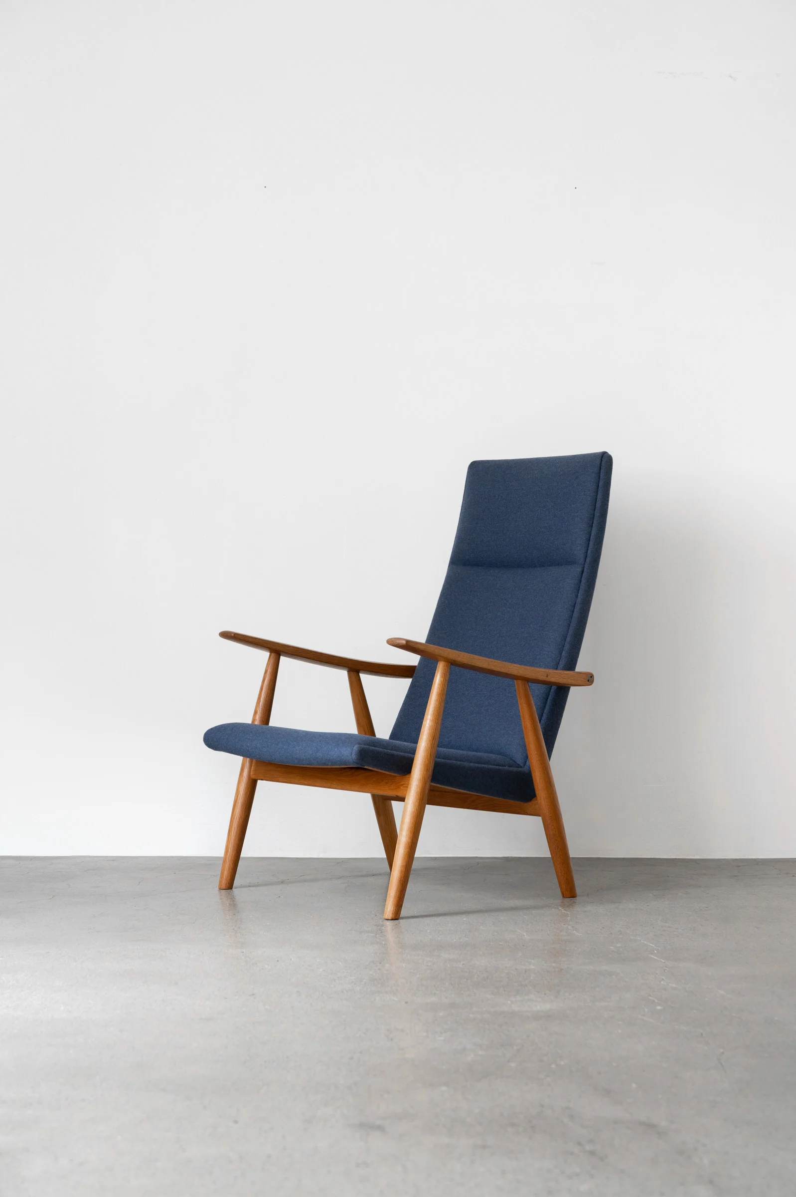 Easy Chair Hans J Wegner - HIKE