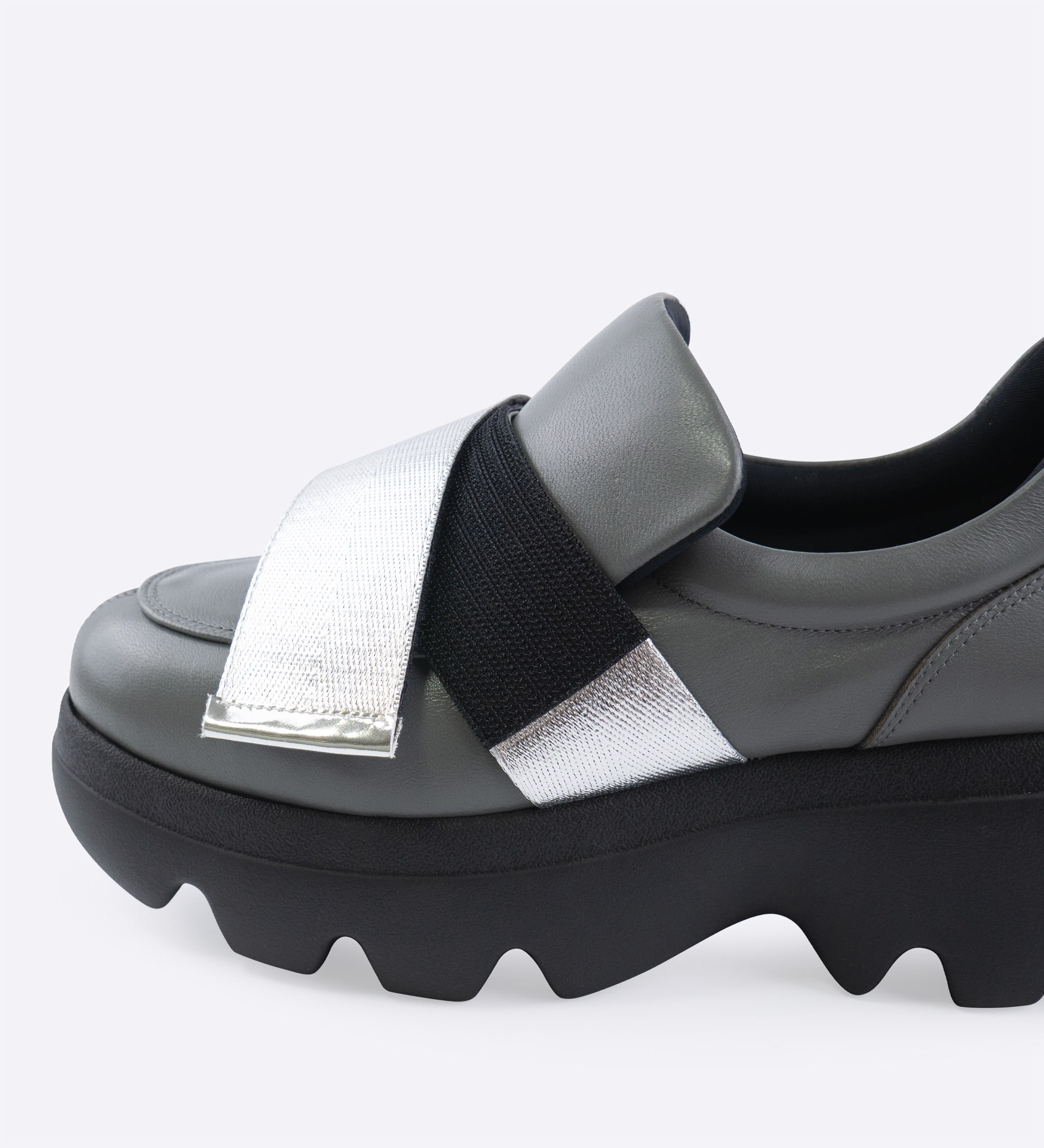 ヒルズアヴェニュー オンラインストア ナイル(22 ブラック): ヒルズ