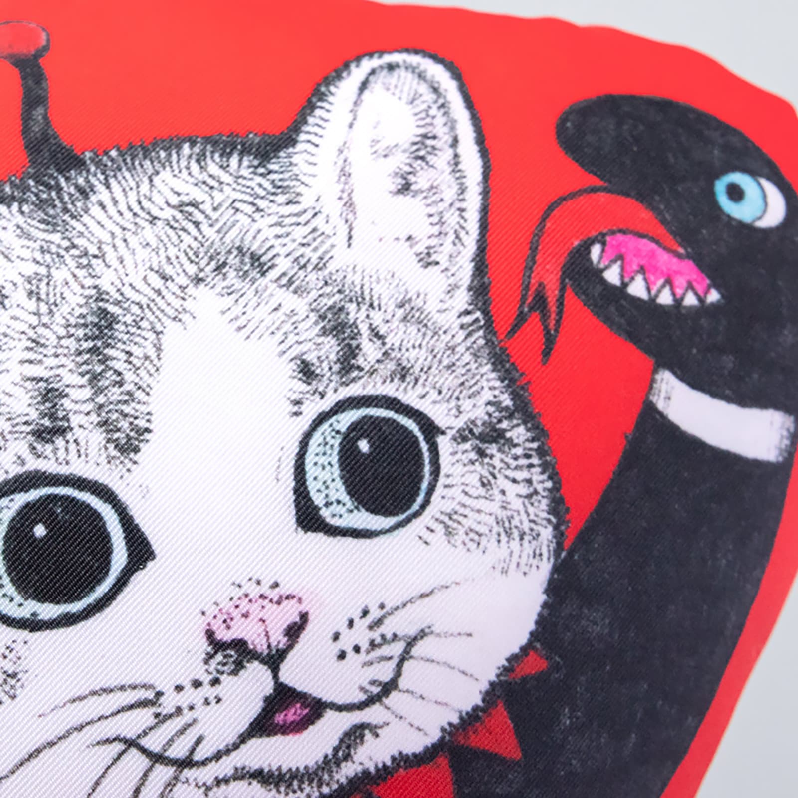 ヒグチユウコ韓国 秘密の森 特別展 クッションカバー ギュスターヴ