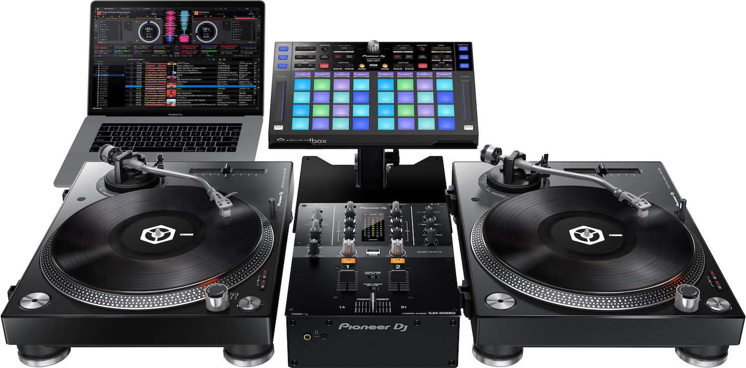 Pioneer DJが、rekordbox djとrekordbox dvsを使ったパフォーマンスの