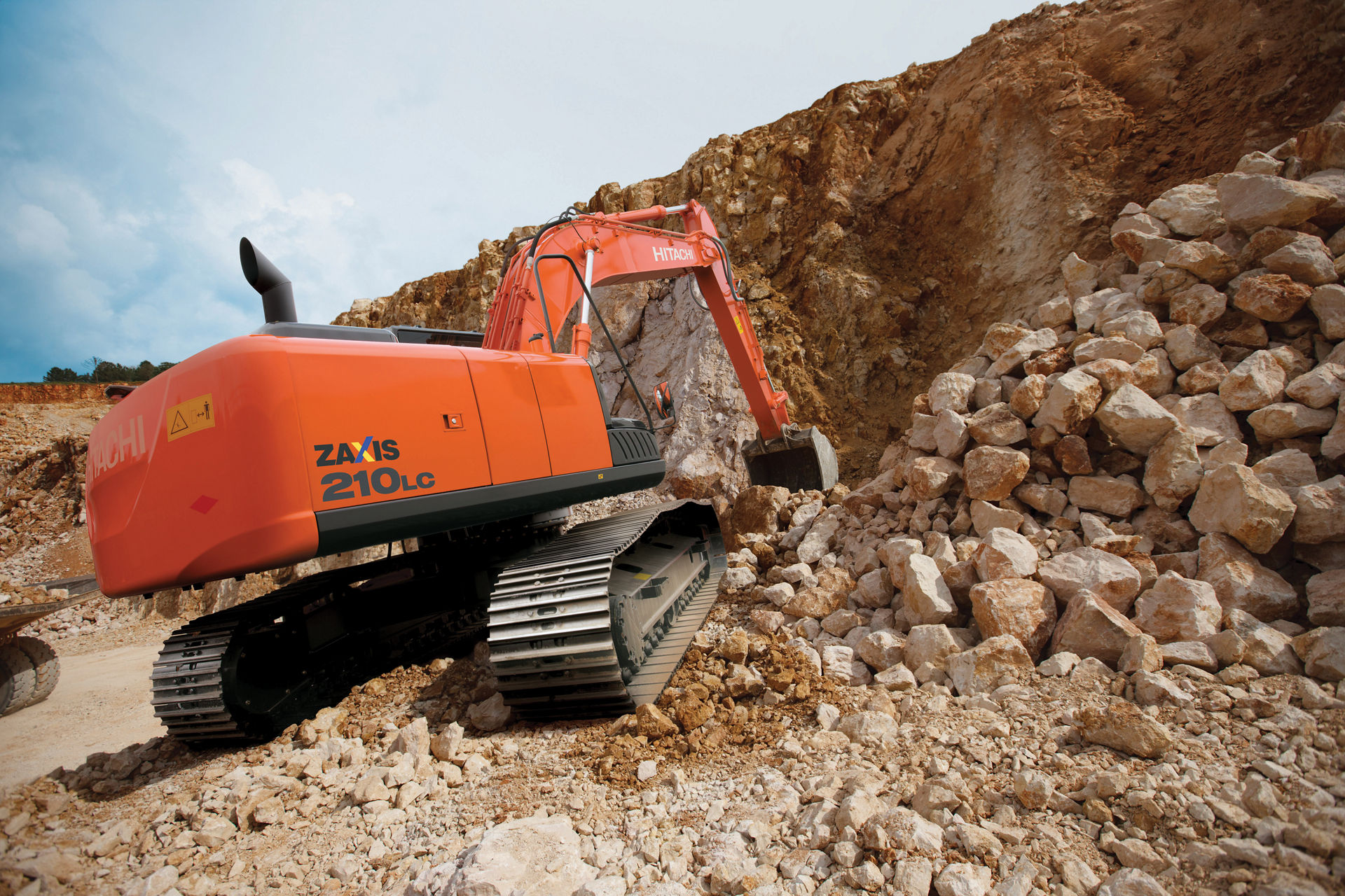 ZX210LC-5B, LA Medium to Large Excavators - Hitachi Construction