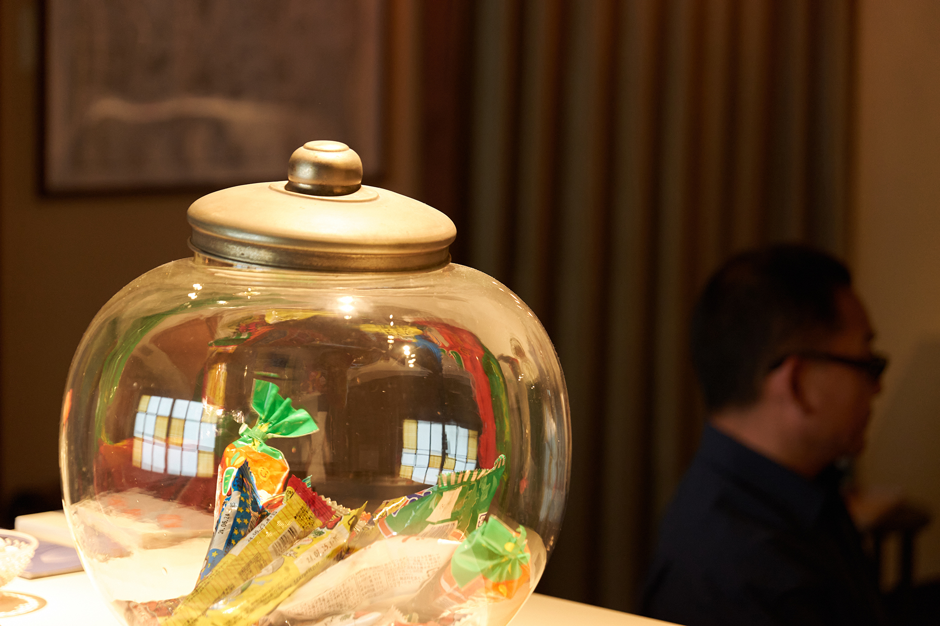 昭和レトロ7-21】地球瓶／菓子瓶(中) 昭和レトロ 地球瓶 駄菓子瓶