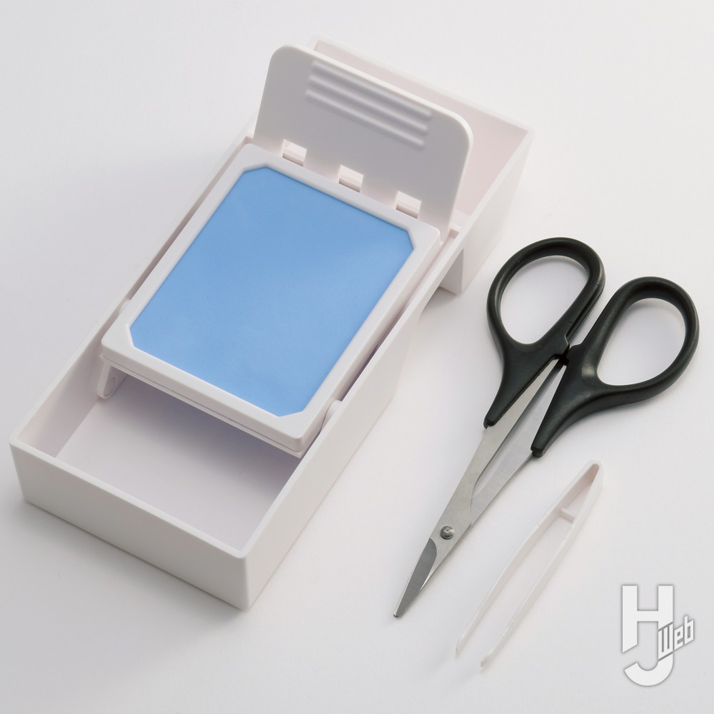 水転写デカール作業を超効率アップ！「デカーリングQuickトレイ