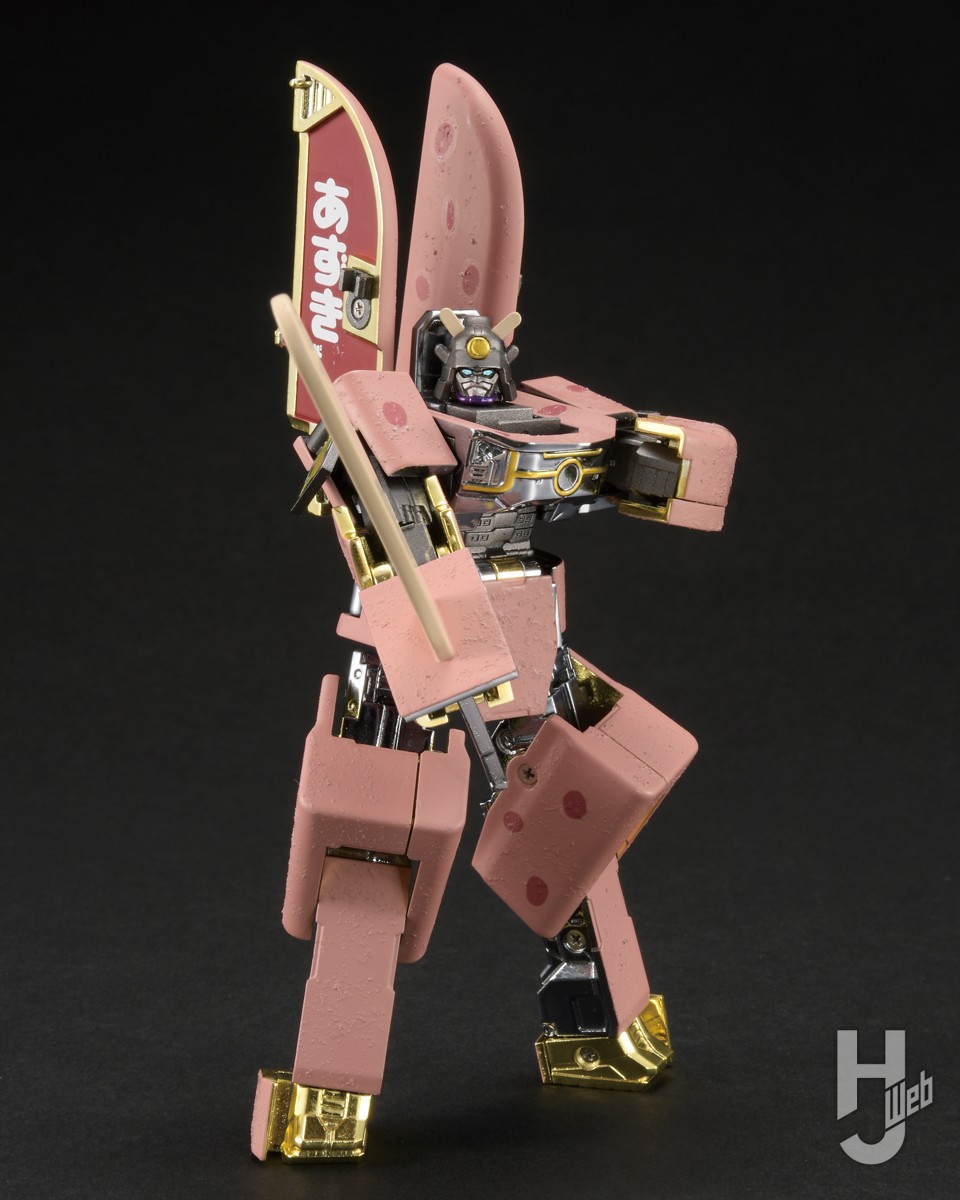 あずきバーが武者型“ロボモード”になる「超合金 あずきバーロボ