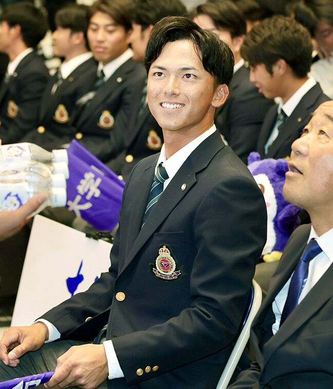 ドラフト】宗山塁が5球団の競合で楽天が交渉権獲得 明大からは史上
