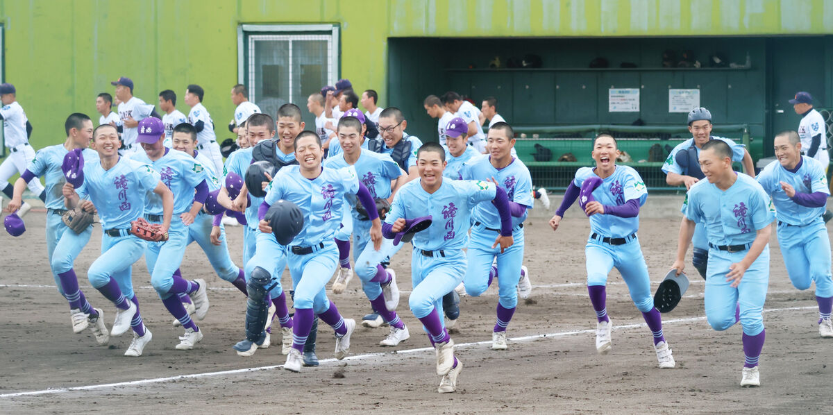 高校野球】滝川西3年ぶり全道切符 連投のエース安部135球完投で4