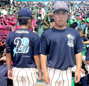 甲子園】東大阪大柏原 OB石川慎吾Tシャツ、ブラスバンドは姉妹校