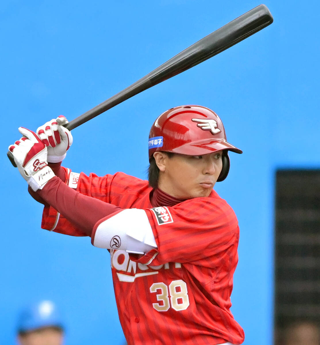 楽天】9年目・阿部寿樹がプロ初サヨナラ打 歓喜のウォーターシャワー