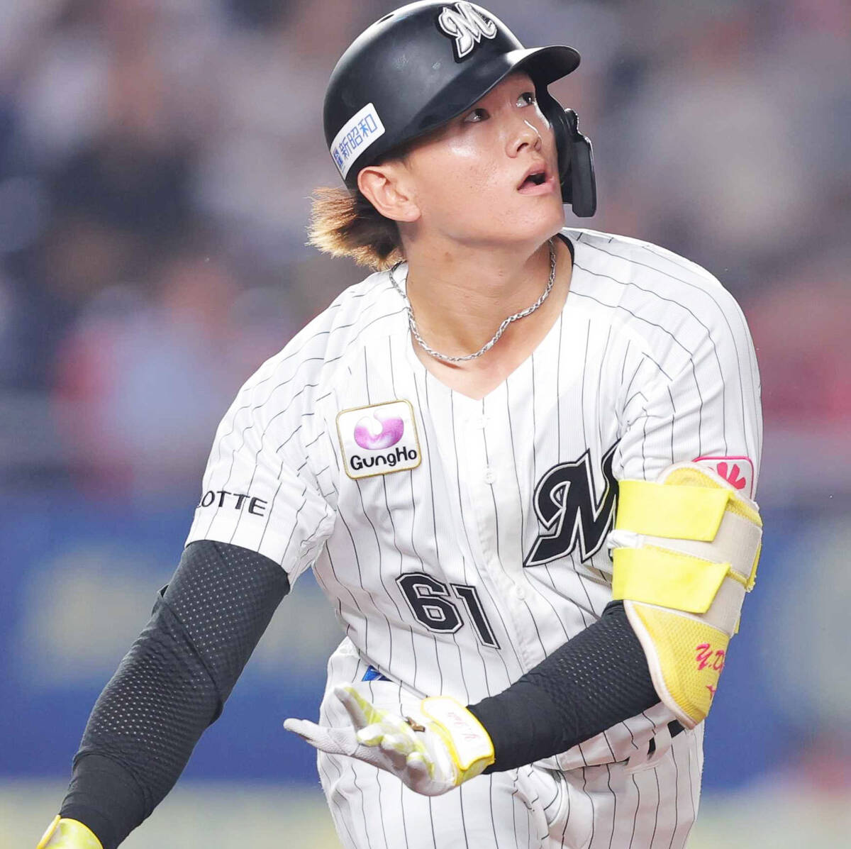 ロッテ】石川慎吾1000万増の2800万円でサイン 来季から背番