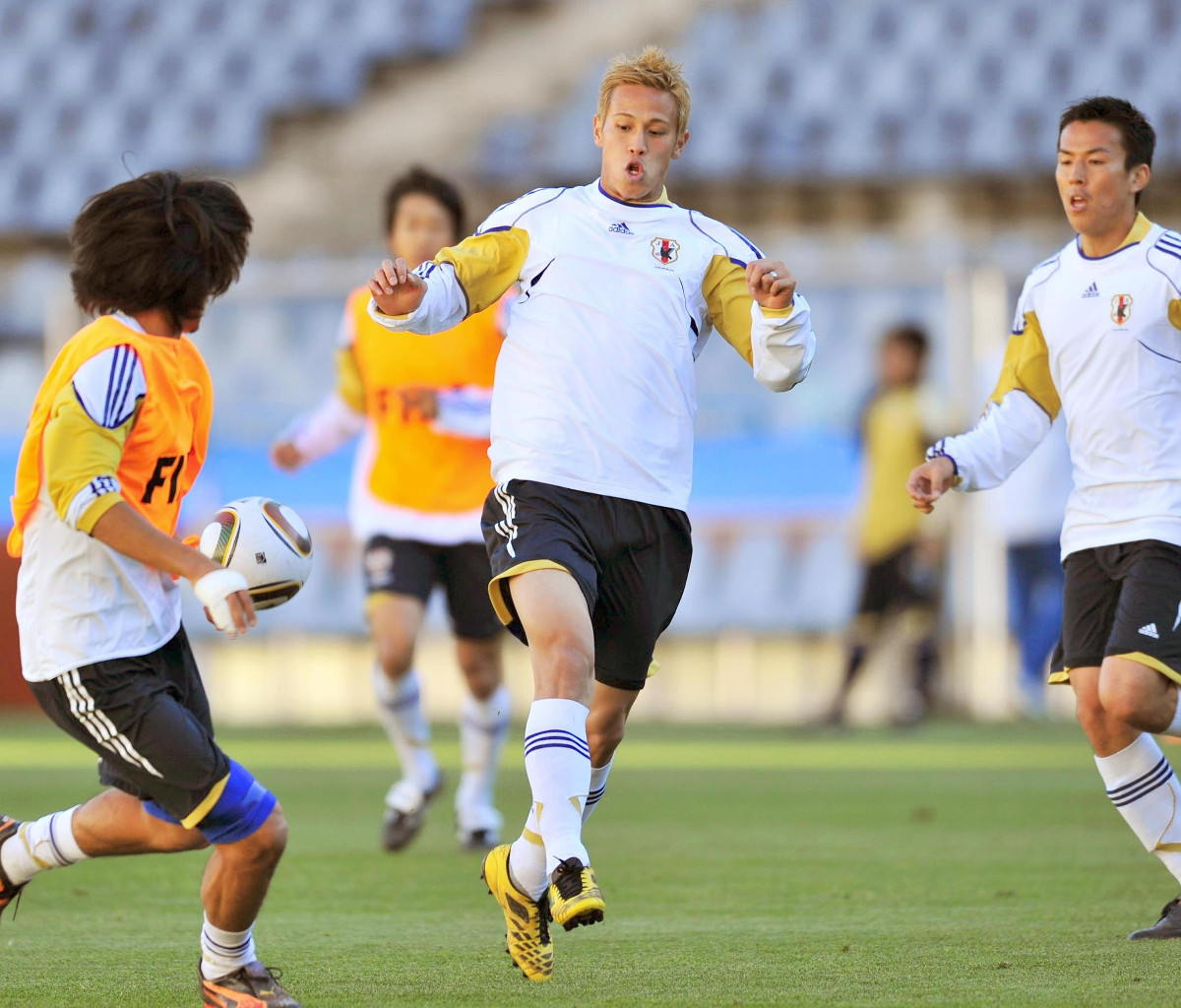 本田圭佑が34歳誕生日 10年前は南アW杯の初戦前日…過去の誕生日