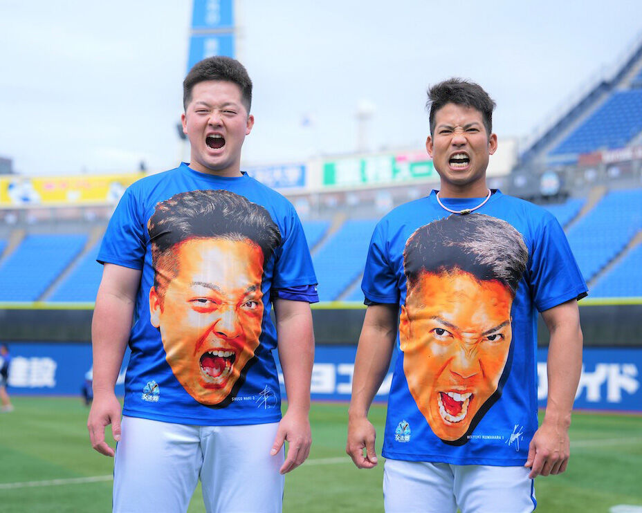 DeNA】交流戦で巨大な選手顔イラストTシャツプレゼント バウアー