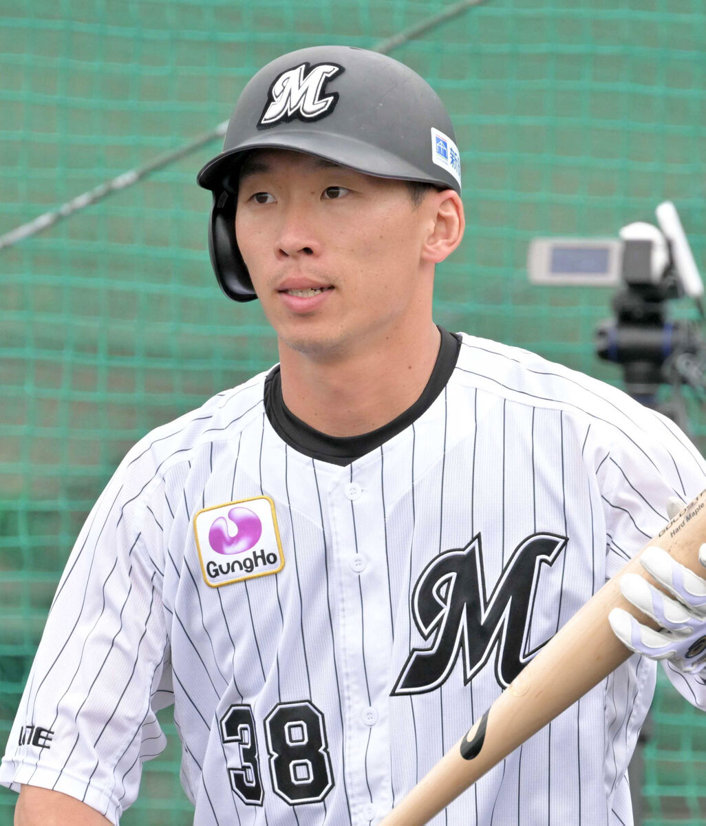 ロッテ】前監督の井口資仁さんが「愛基金Wリボンデー」に参加｜パ