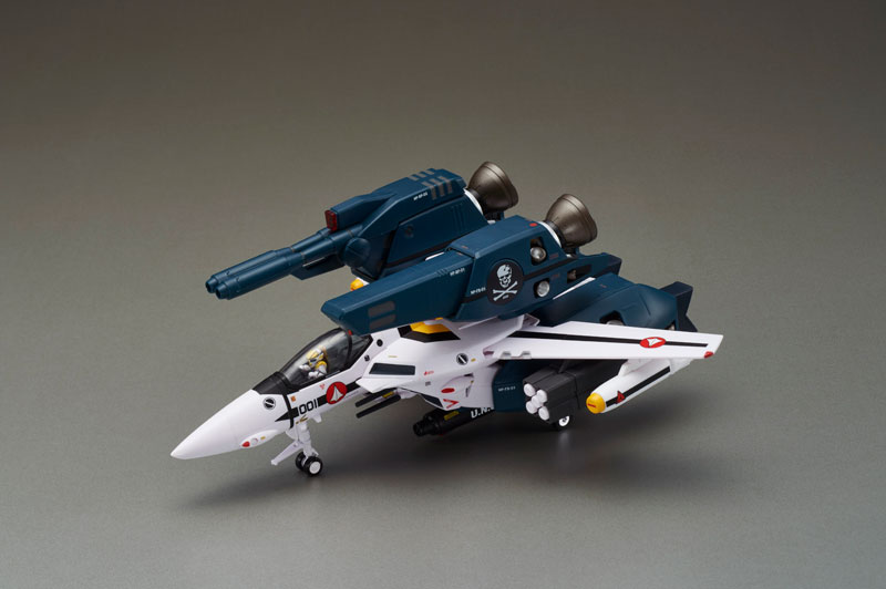 マクロス」フィギュア「完全変形VF-1Sストライクバルキリー ロイ