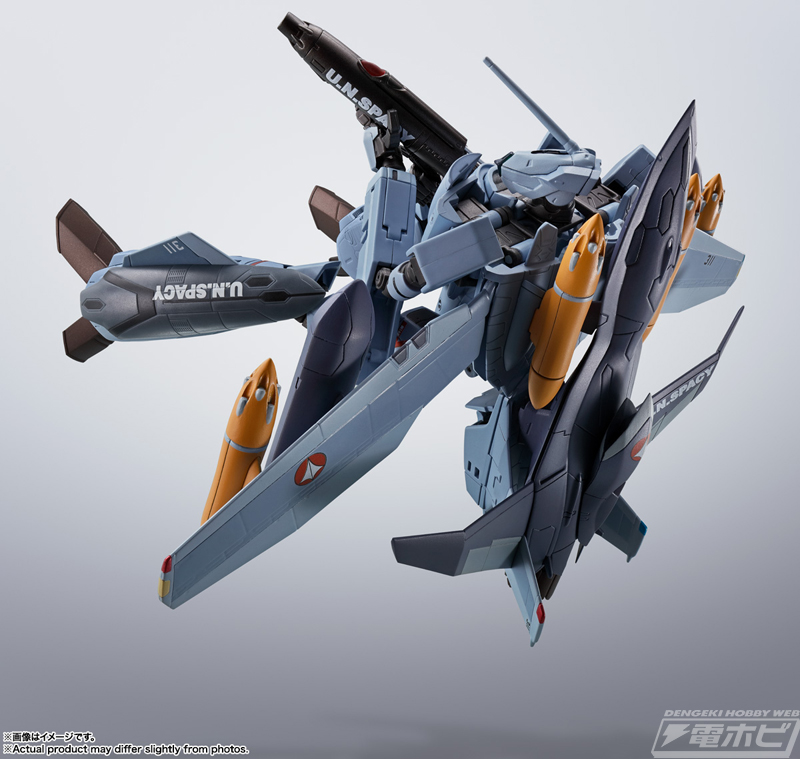 A型の特徴的な頭部やゴースト、各種武装パーツが新規造形で付属