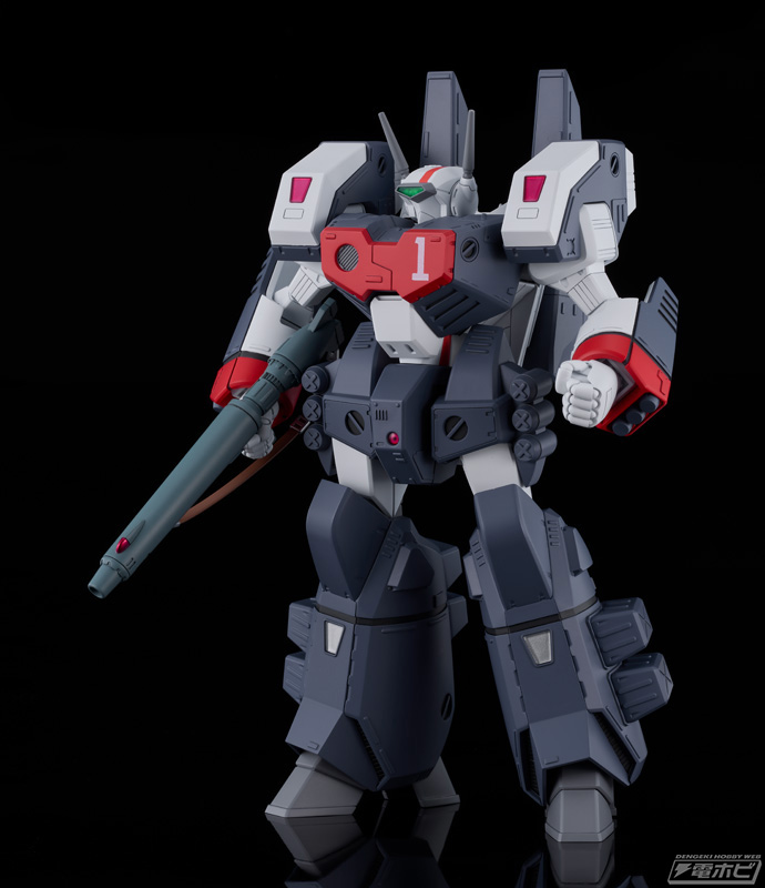 超時空要塞マクロス』より、アーマードパックを装着した「VF-1J