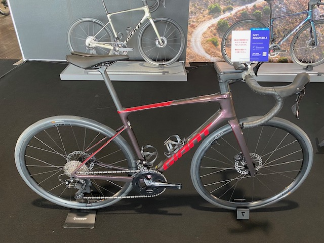 GIANT2024】フルモデルチェンジ DEFY ADVANCED 2: 細沼自転車店