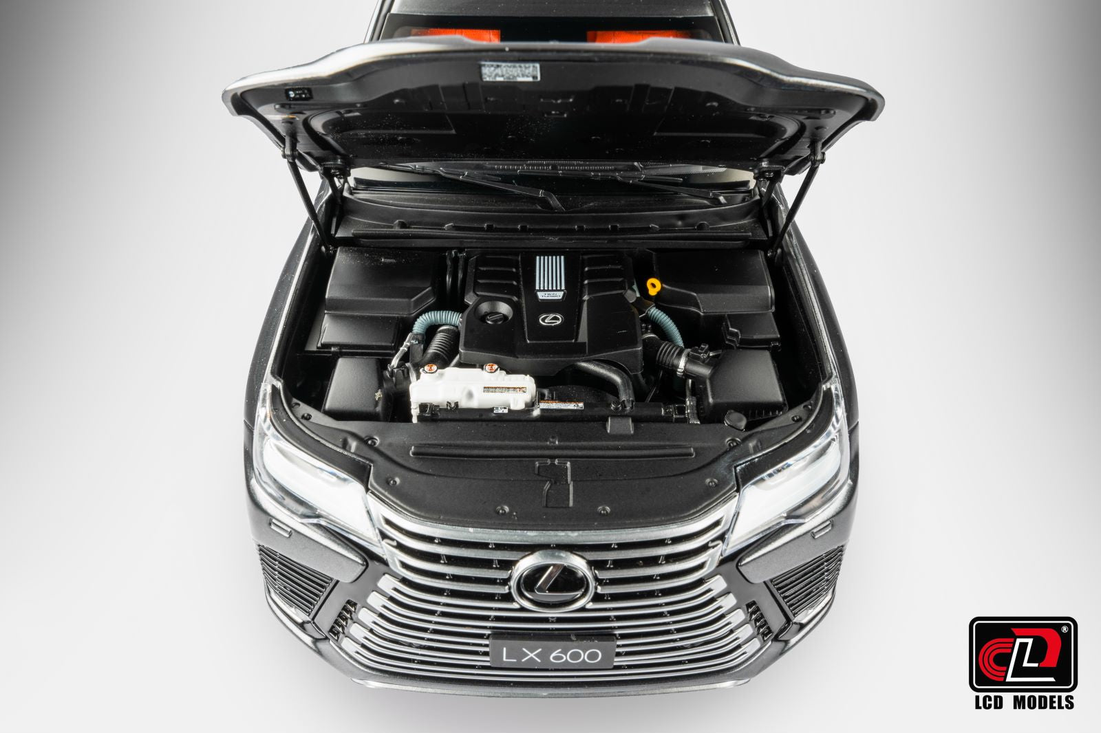 LCD 1:18 Lexus LX600 (Grey) – Horizon Diecast