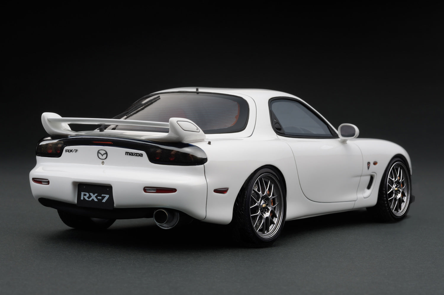 Ignition Model 1:18 MAZDA RX-7 (FD3S) Spirit R Type A White