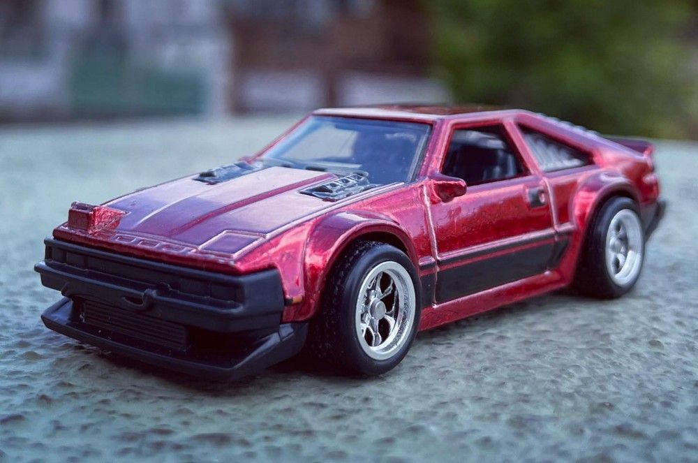 82 Toyota Supra - Hot Wheels 2023 Super Treasure Hunt
