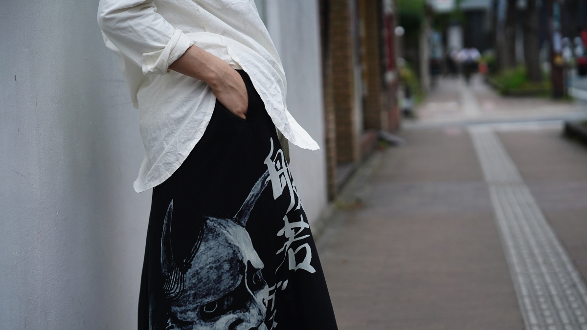 YOHJI YAMAMOTO【BLACK Scandal】Wisdom Flared Pants | HUES 福岡