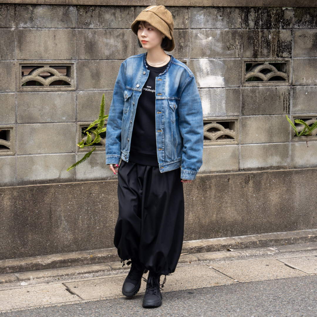 メゾンマルジェラのノーカラーデニムジャケット | HUES 福岡セレクト