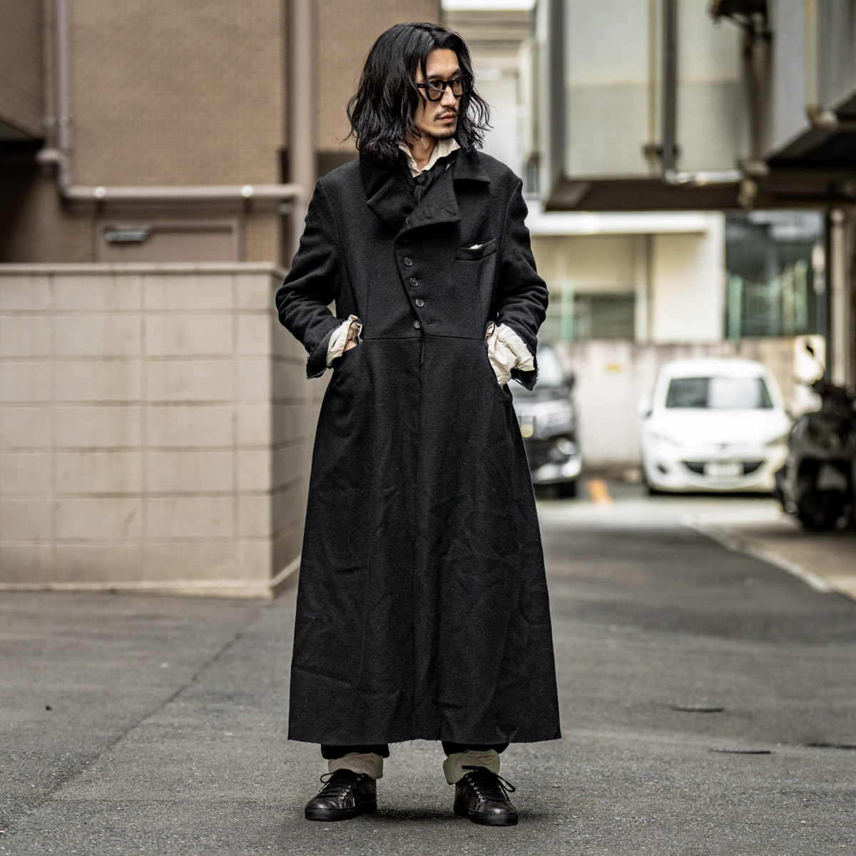 エレナ ドーソン アベルコート到着 | HUES 福岡セレクトショップ