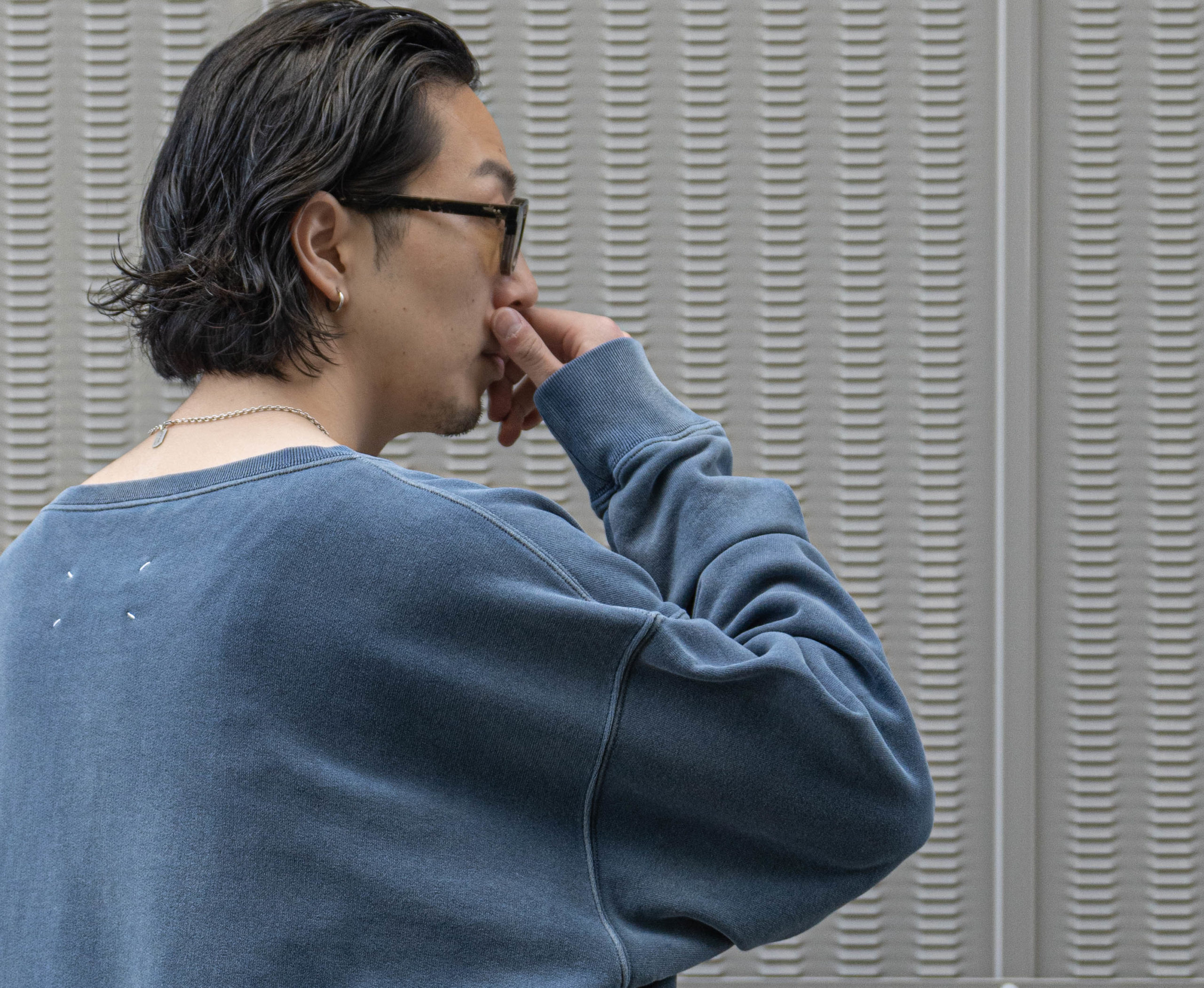 メゾンマルジェラのヴィーテージ加工 ロゴスウェット | HUES 福岡