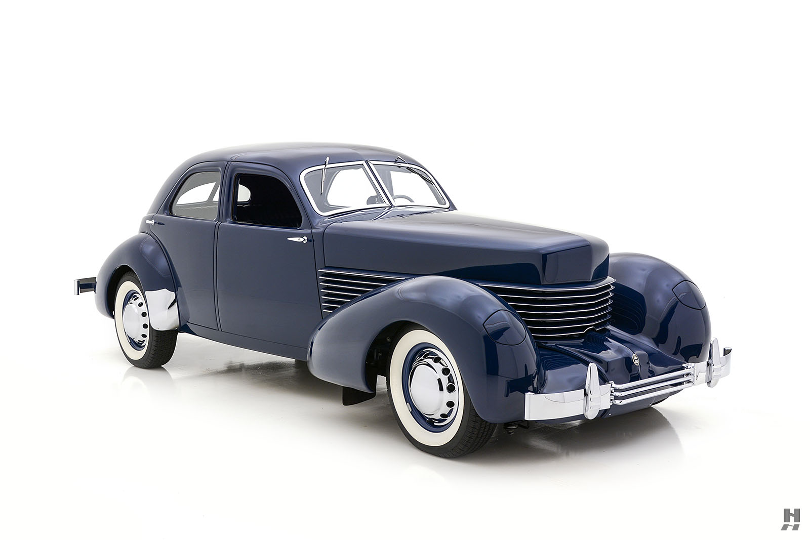 1937 Cord 812 Beverly Sedan |