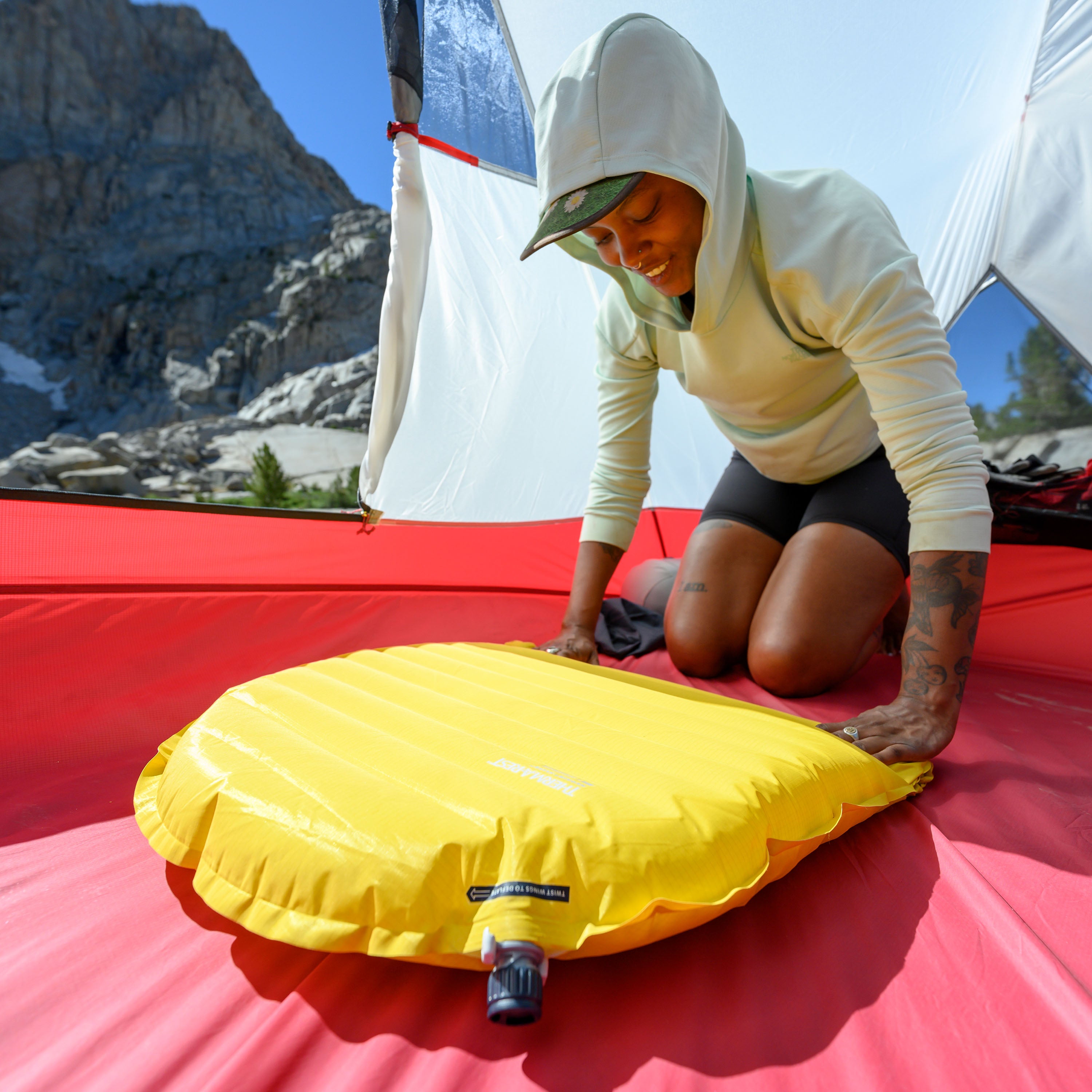 NeoAir XLite Sleeping Pad with ThermaCapture by Therm-a-Rest