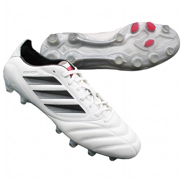 adidas サッカースパイク ブラック/ホワイト adidas サッカーシューズ