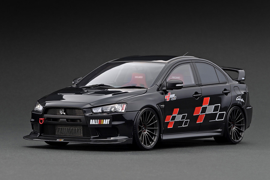 IG3212 1/18 Mitsubishi Lancer Evolution X (CZ4A) Black Metallic