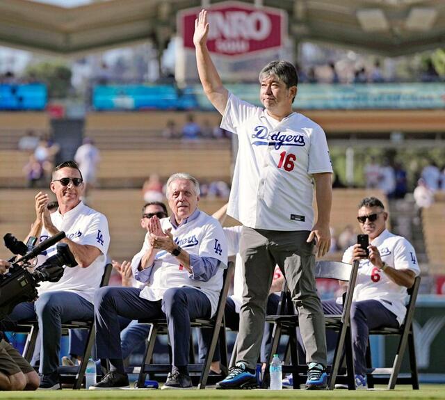 野茂英雄さん 懐かしの「背番号16」ドジャース球団OB式典出席/大
