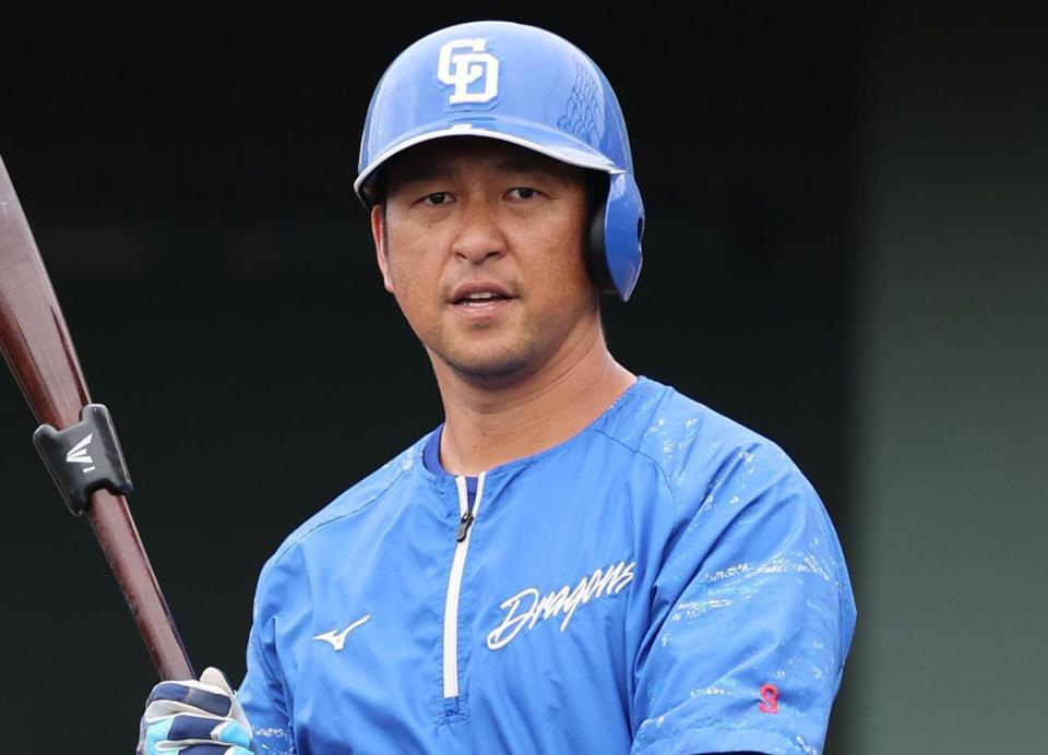 前中日の中島宏之が現役引退を表明 SNS「バットを置きます」と報告