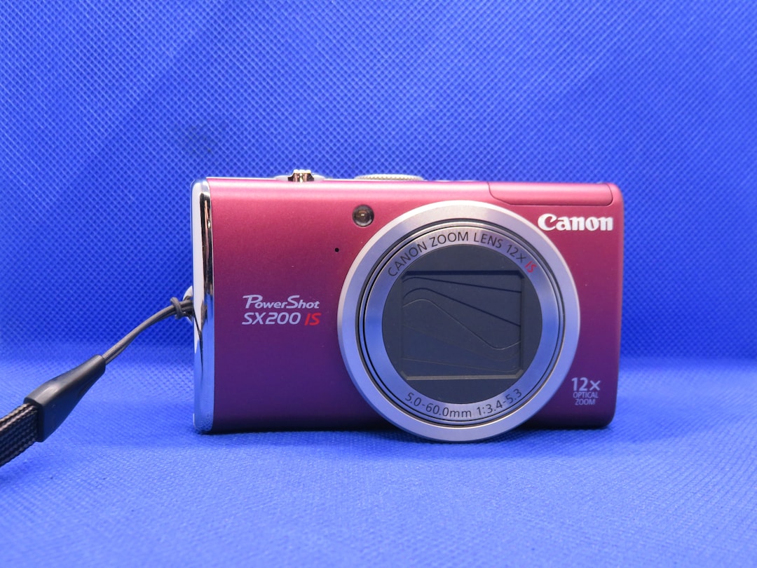 Vintage Retro Canon Powershot SX200 IS 12.1 MP Digital Top Camera