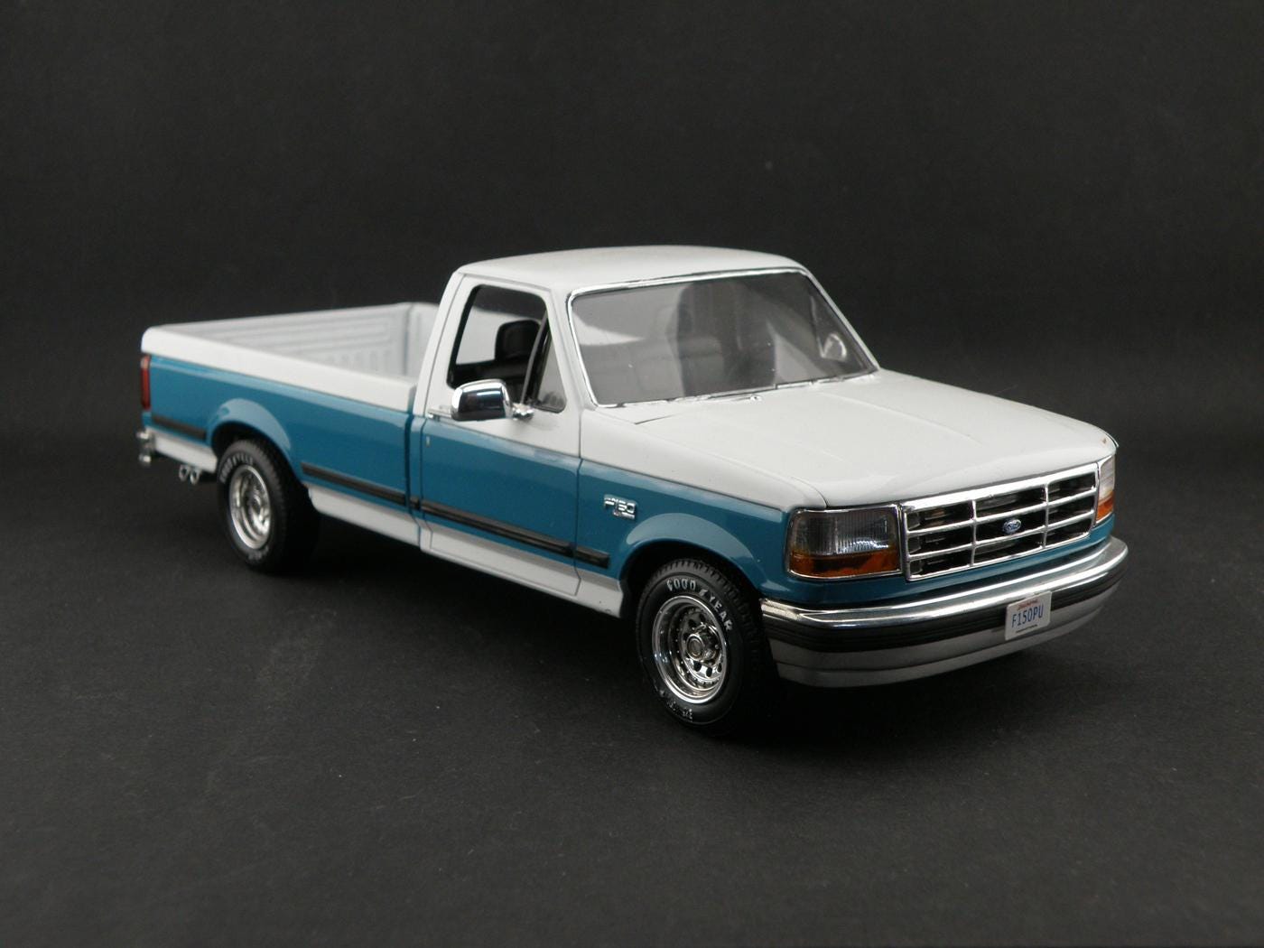 Ford F-150 XLT - 1/25 Scale Built - Handcrafted, Unique Piece