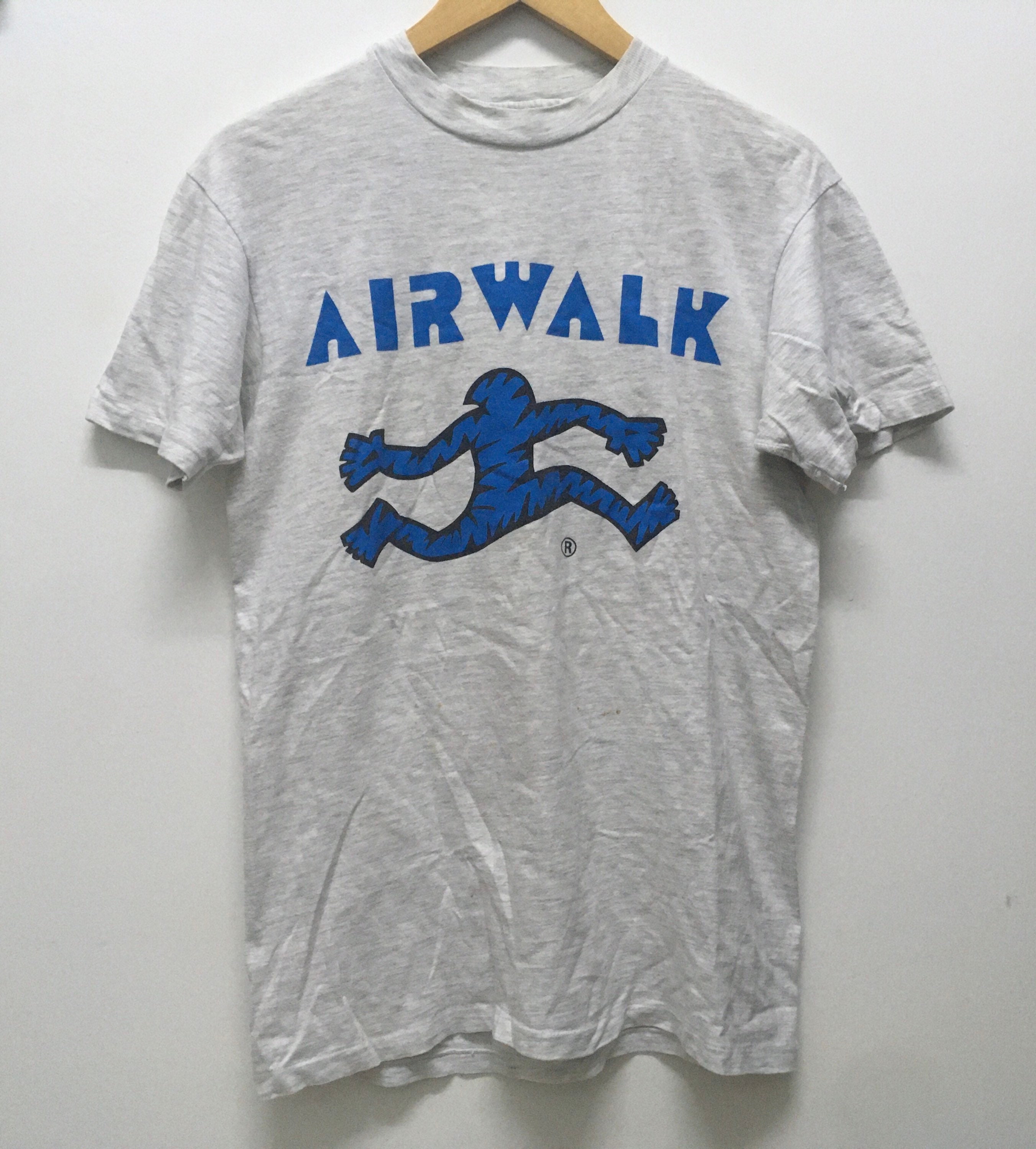 Vintage 90s Airwalk Skateboard Tshirt Size M/skateboarding/skate