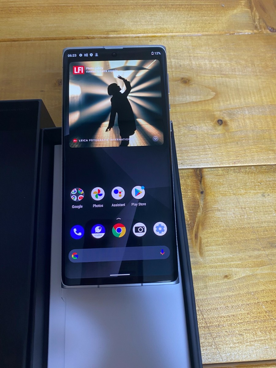 Leica LEITZ PHONE 1 Android 1in sensor Snapdragon 888 Unlocked 5G
