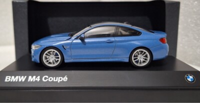 BMW M4 Coupe (F82) 2014 Light Blue Met 1:43 Minichamps Dealer