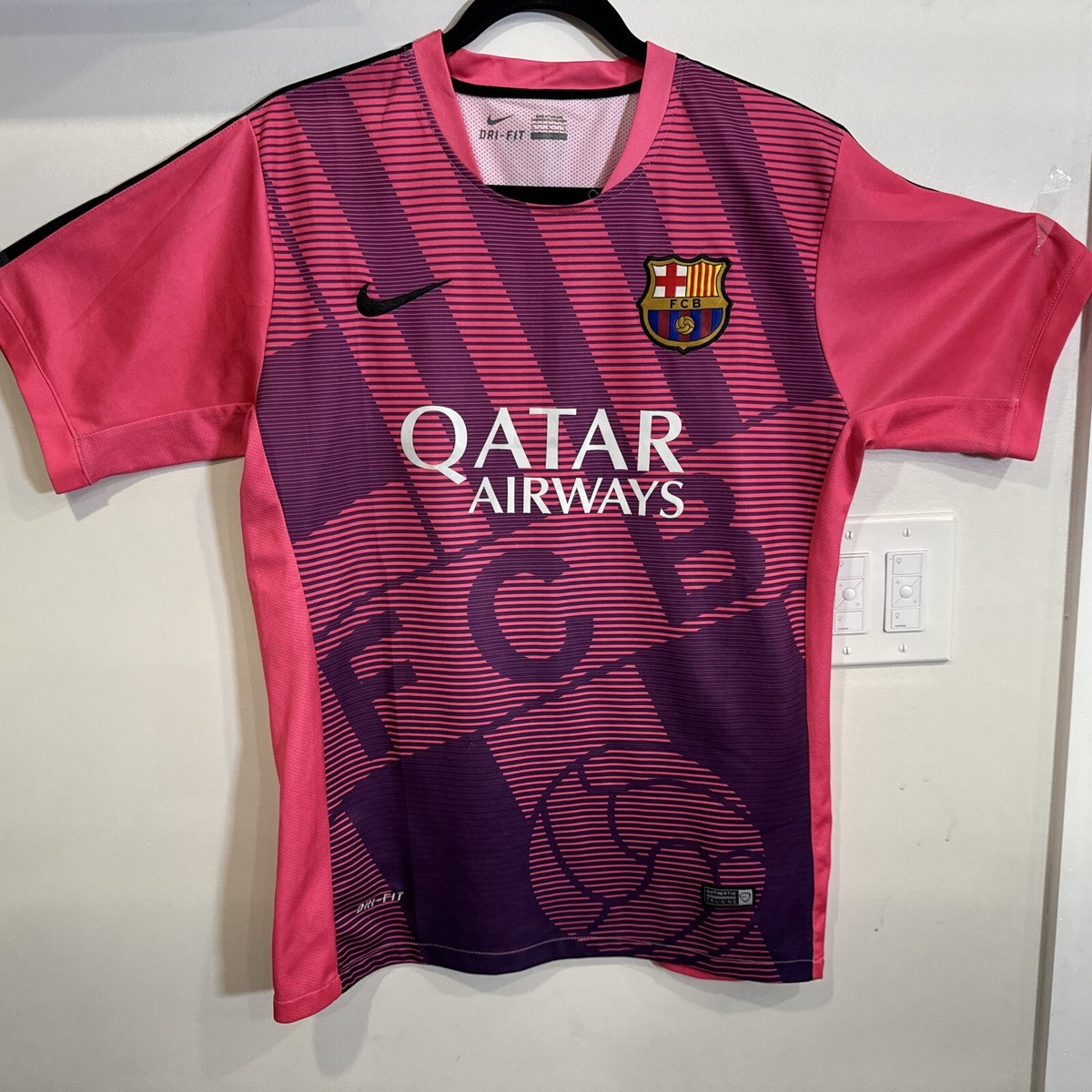 Nike Drifit FCB Men's Barcelona Messi #10 Jersey Shirt Size L Pink