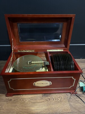 Holiday Music Box Mr. Christmas Symphonium all 16 discs Wooden