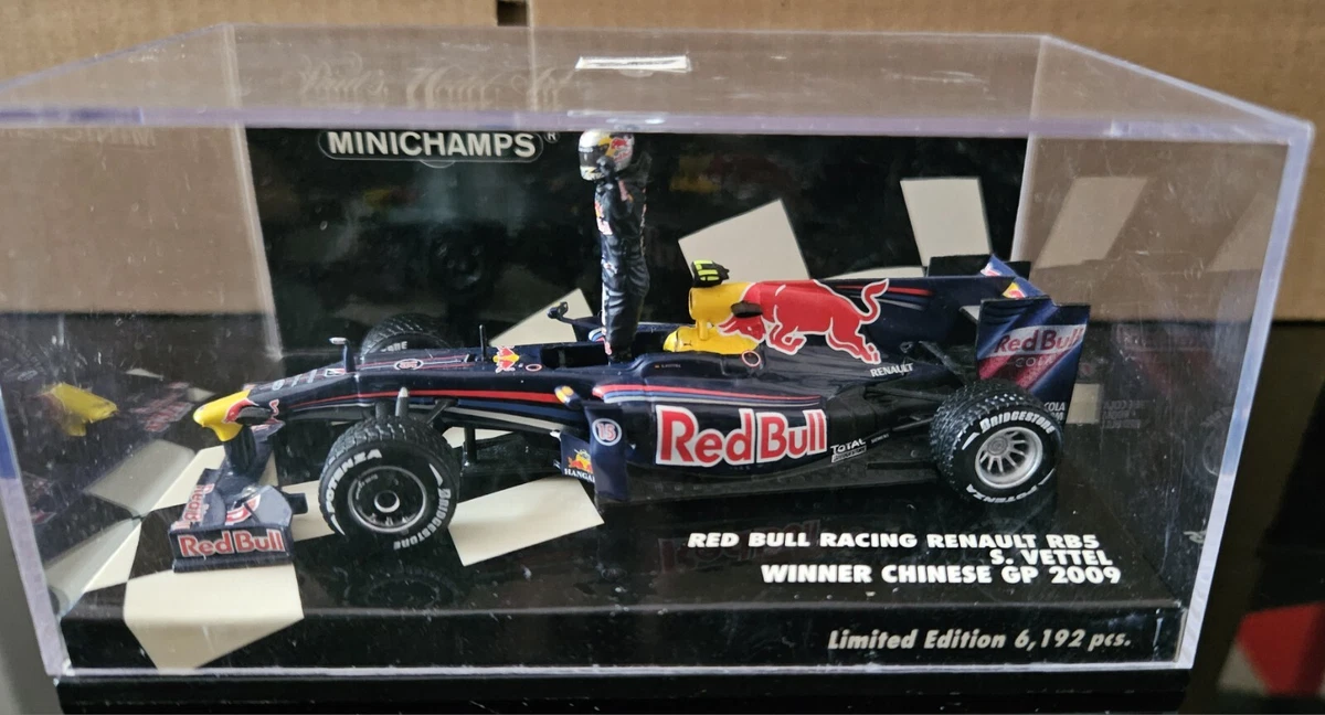 1/43 レッドブルレーシング RB8 S.ベッテル 1/43 レッドブルレーシング