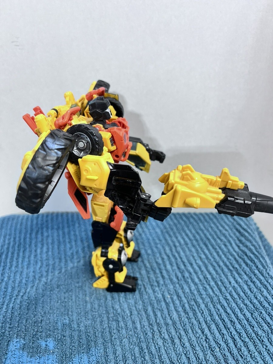 Transformers: Generations Thrilling 30 Voyager Sandstorm