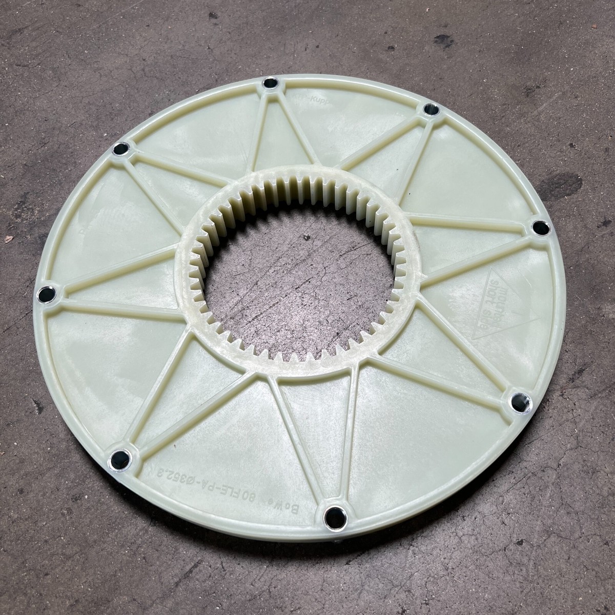 KSJ2666 COVER FLANGE COUPLING WITHOUT HUB FITS FOR CASE CX330